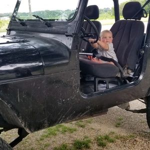 Meet your Posher, Devin